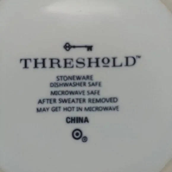 Threshold Coffee Mug W/Buttoned Christmas Sweater 13oz. Cup - Picture 6 of 6